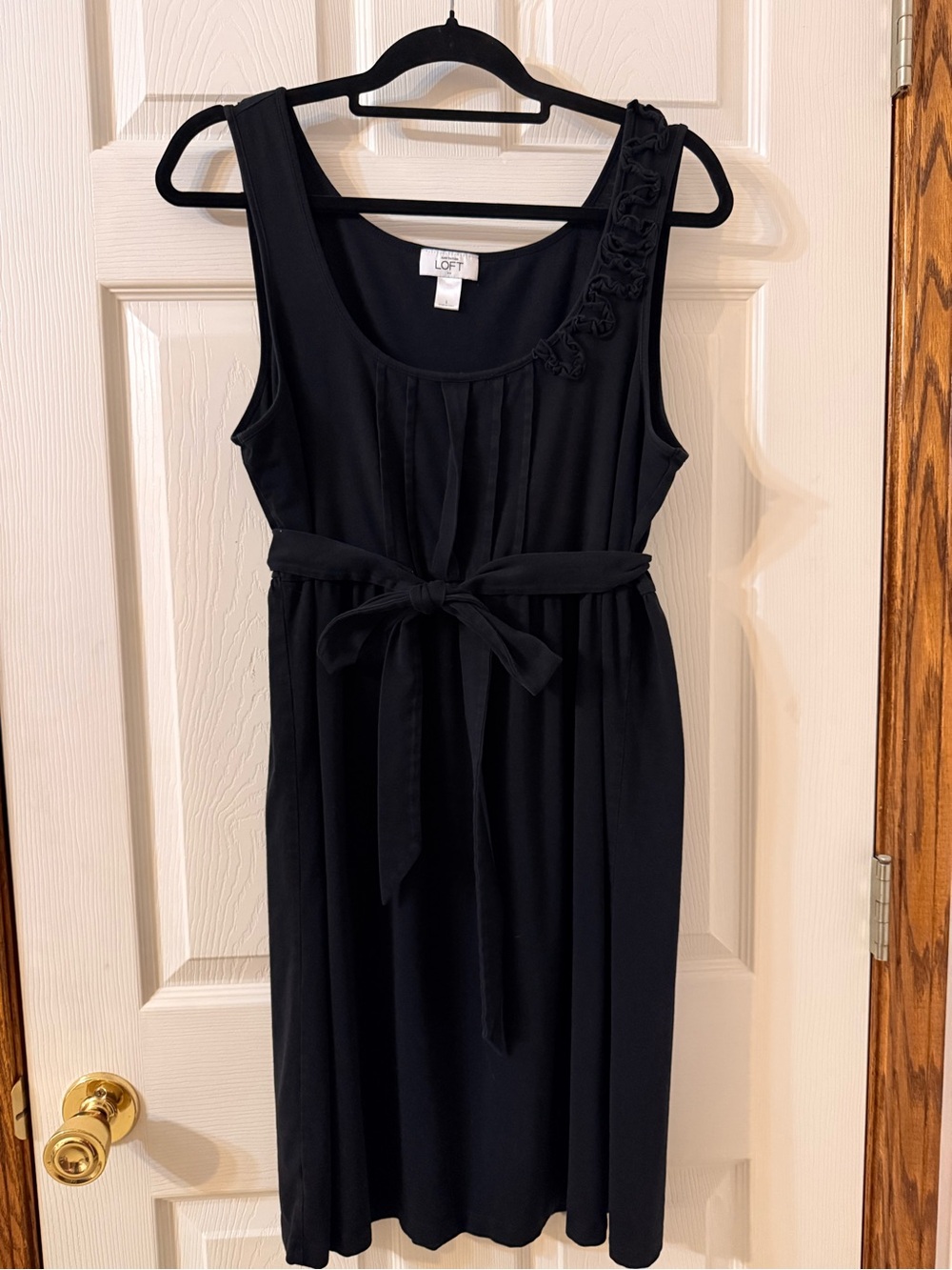 Ann Taylor Black Sleeveless Belted Pleated Dress with Rosette Detail